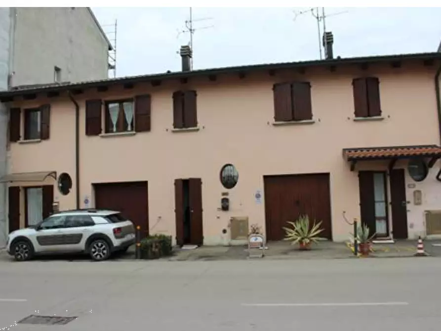 Immagine 2 di Porzione di casa in vendita  in Corso A. Pietrobuoni a Sant'agata Bolognese