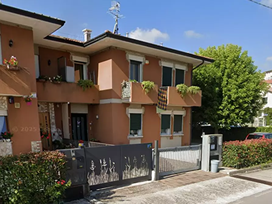 Immagine 5 di Porzione di casa in vendita  in Via Kennedy a Montorso Vicentino