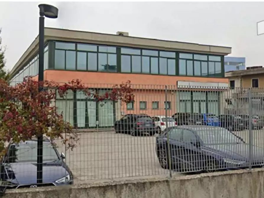 Immagine 2 di Negozio in vendita  in Via del Terziario a Thiene