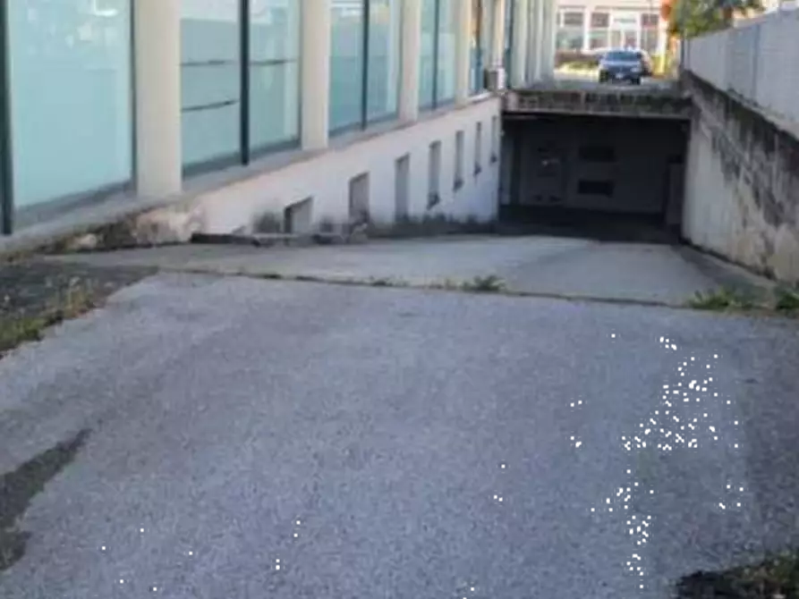 Immagine 7 di Negozio in vendita  in Via del Terziario a Thiene