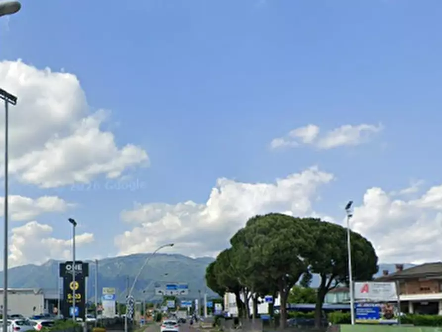 Immagine 8 di Negozio in vendita  in Via del Terziario a Thiene