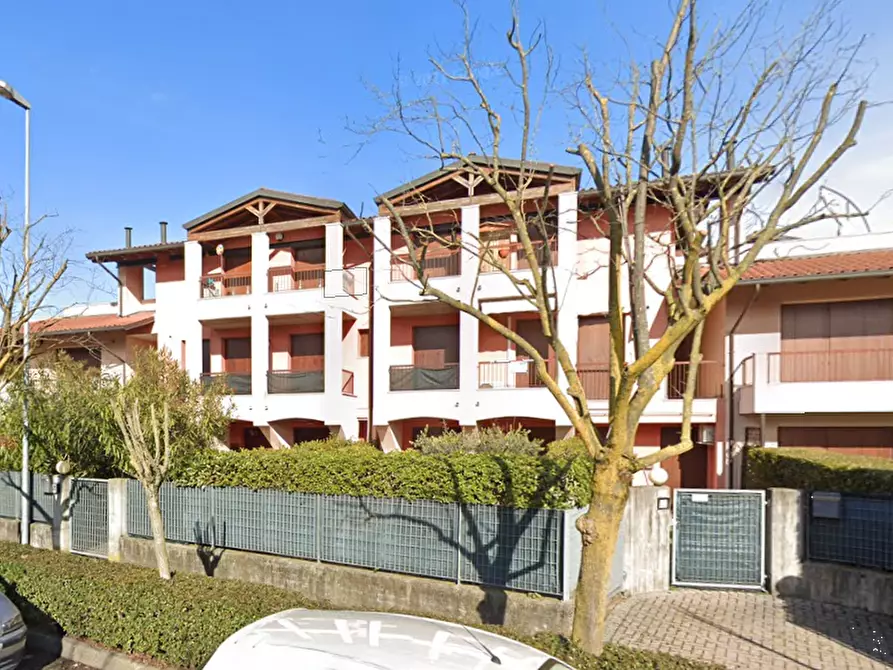 Immagine 5 di Appartamento in vendita  in Via Tintoretto  a Sirmione