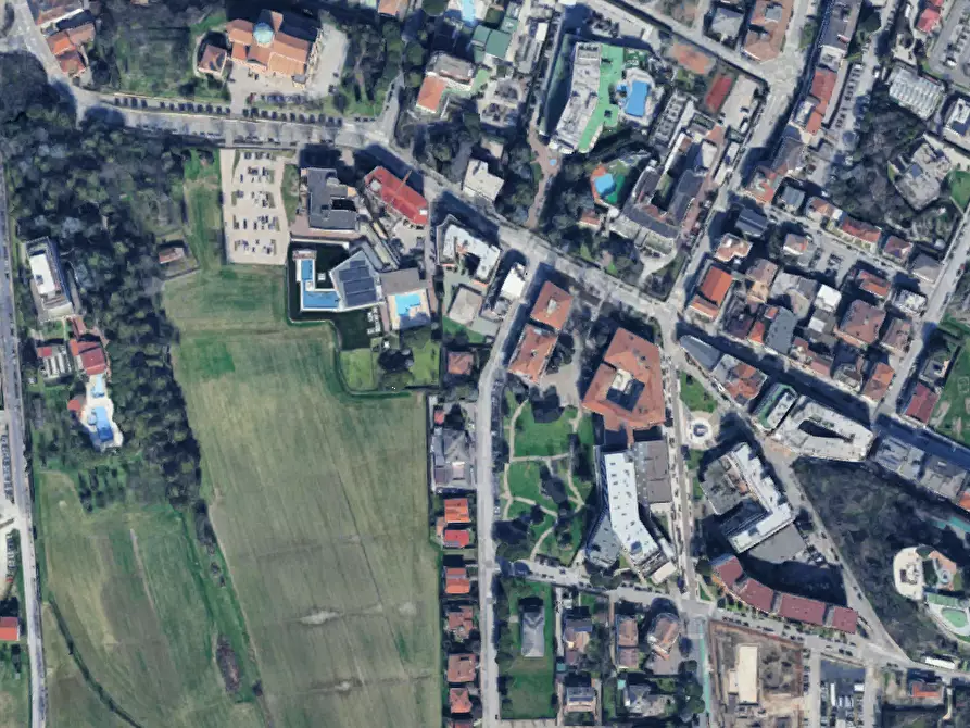 Immagine 2 di Negozio in vendita  in Via Manzoni a Montegrotto Terme