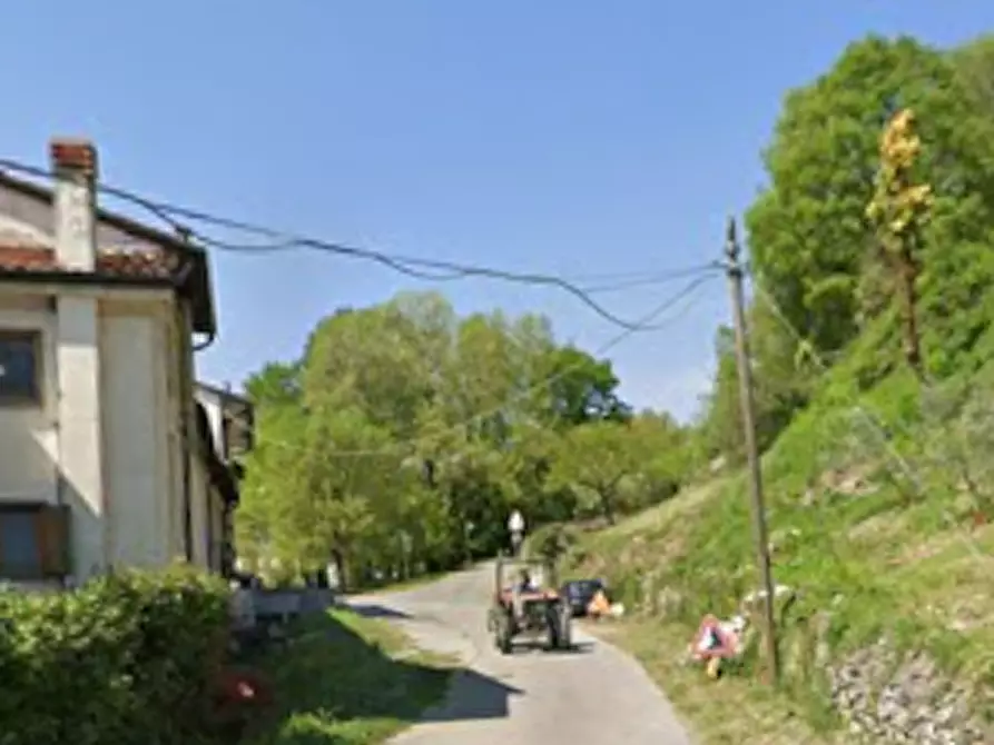 Immagine 5 di Laboratorio in vendita  in Via Pianeta a Montecchio Maggiore