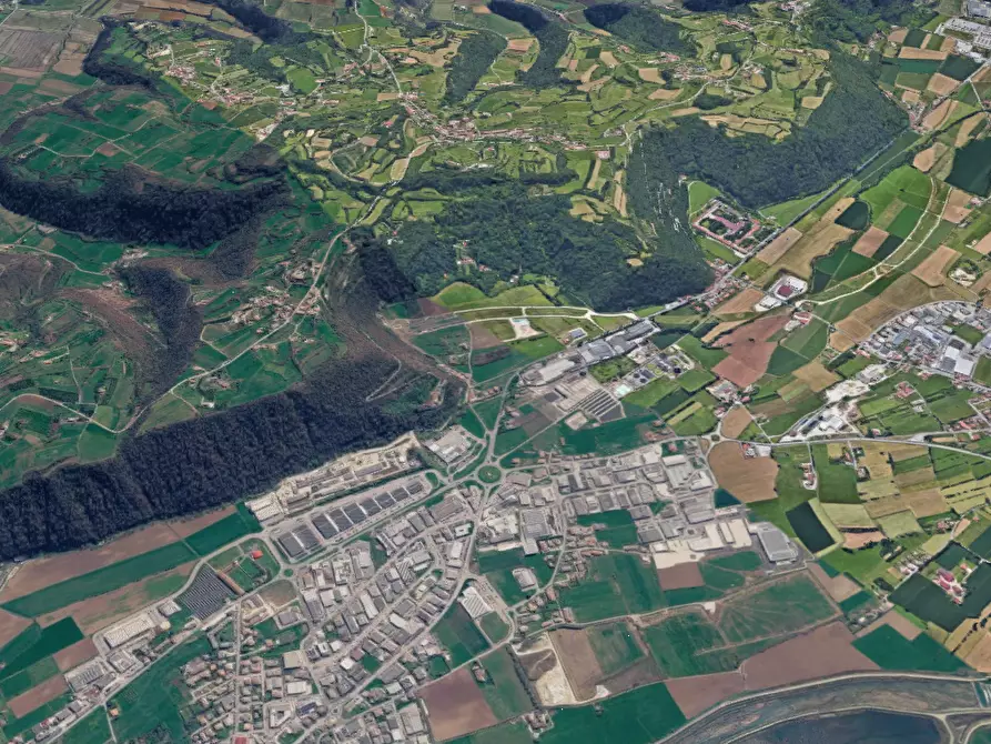 Immagine 9 di Laboratorio in vendita  in Via Pianeta a Montecchio Maggiore