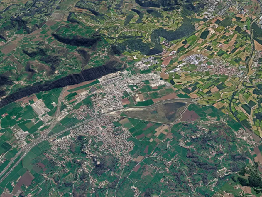 Immagine 11 di Laboratorio in vendita  in Via Pianeta a Montecchio Maggiore