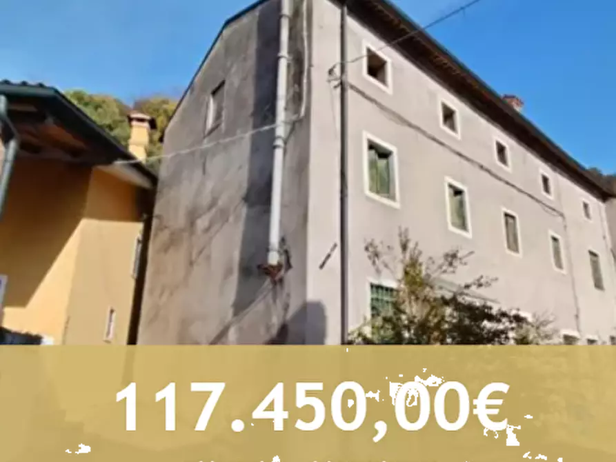 Immagine 1 di Laboratorio in vendita  in Via Pianeta a Montecchio Maggiore