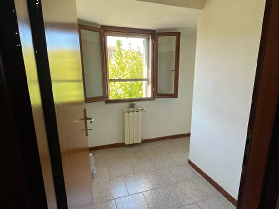 Immagine 23 di Appartamento in vendita  in via Provanone a Crevalcore
