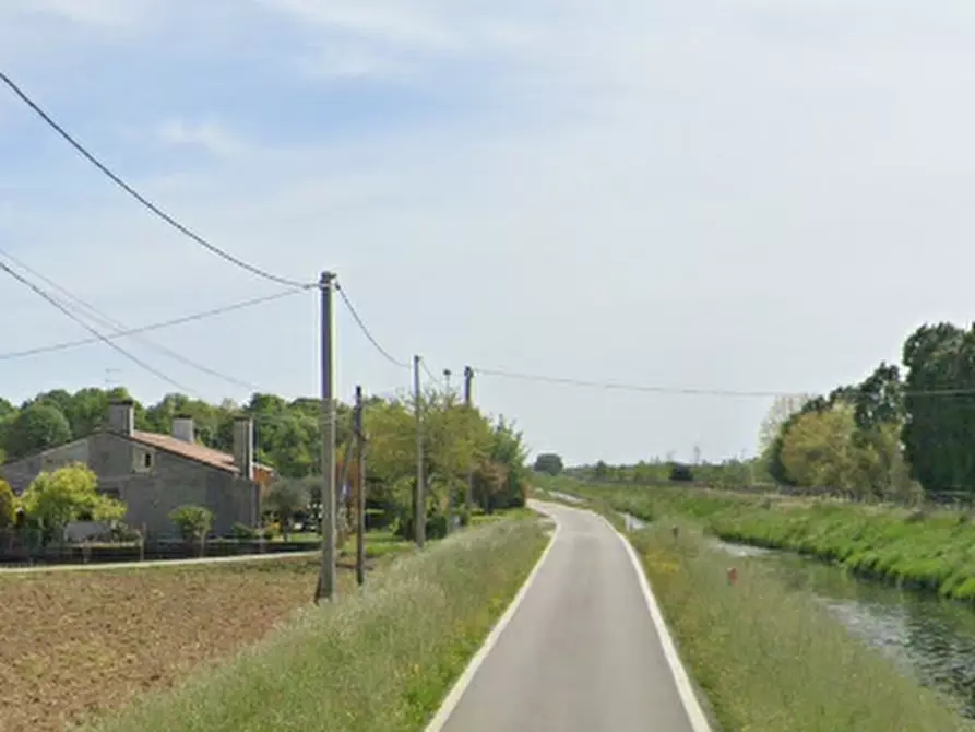 Immagine 4 di Terreno agricolo in vendita  in Via Nogarola a Castelfranco Veneto