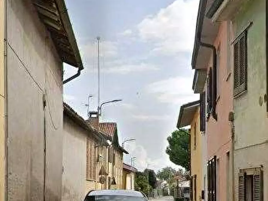 Immagine 8 di Appartamento in vendita  in Via Dalcerri Tosi a San Colombano Al Lambro