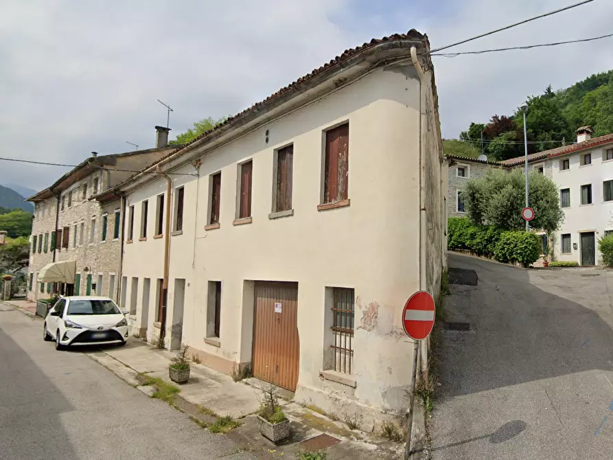 Immagine 5 di Porzione di casa in vendita  in Piazza Roma a Segusino