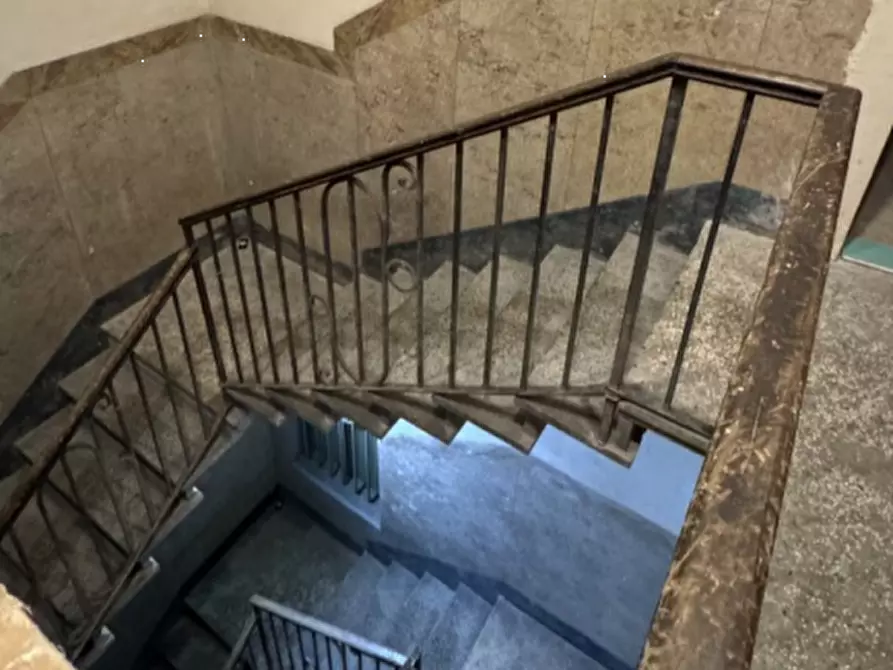 Immagine 25 di Appartamento in vendita  in Piazza della Vittoria a Locate Di Triulzi