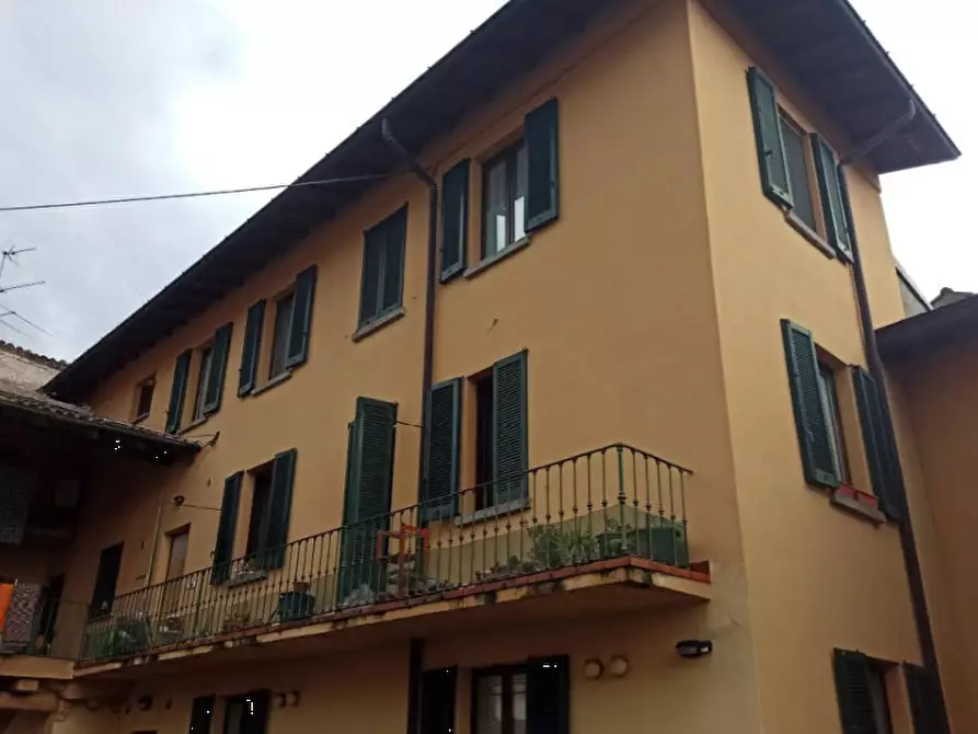 Immagine 2 di Appartamento in vendita  in Via Risorgimento a Longone Al Segrino