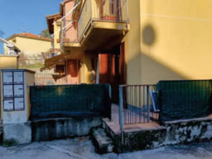 Immagine 2 di Appartamento in vendita  in Via Prestino  a Como