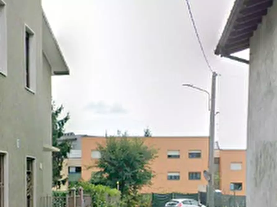 Immagine 6 di Appartamento in vendita  in Via Prestino  a Como