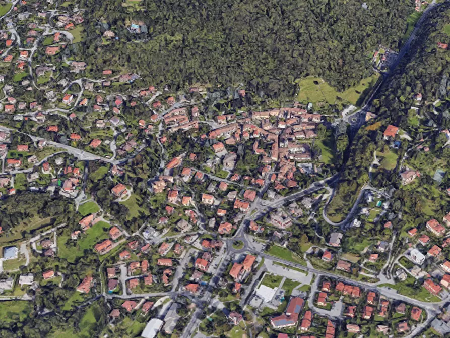 Immagine 7 di Appartamento in vendita  in Via Risorgimento a Longone Al Segrino