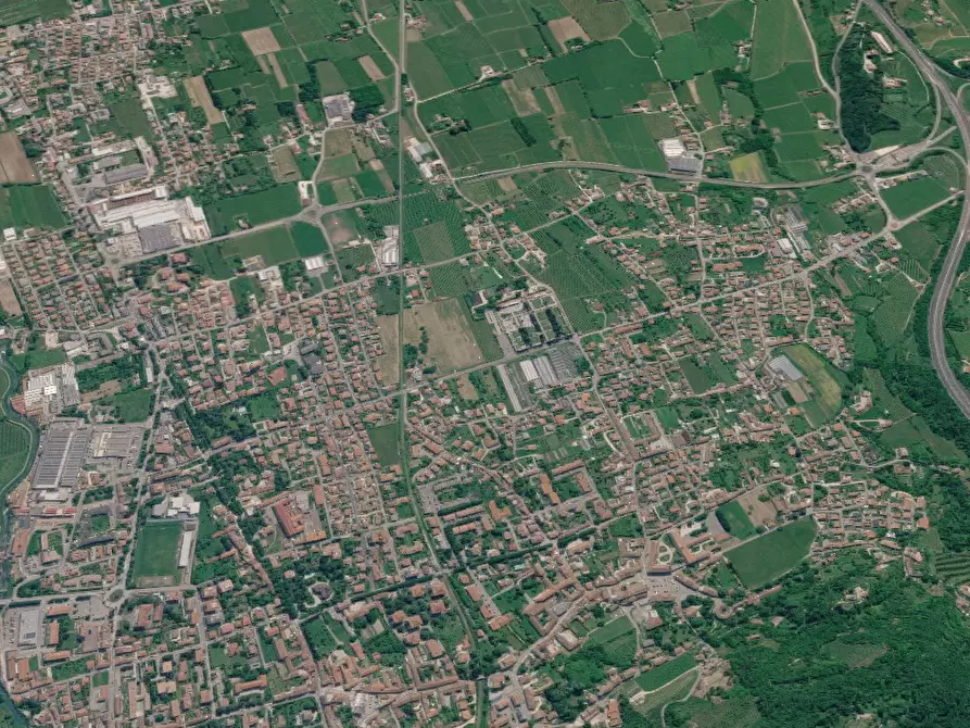 Immagine 22 di Magazzino in vendita  in Via Cinzio Cenedese a Vittorio Veneto