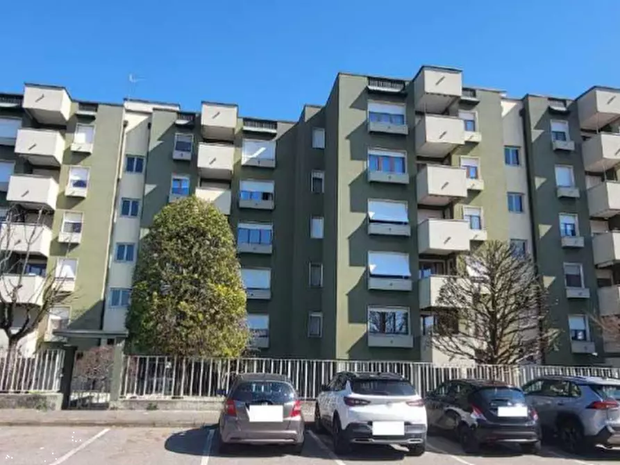 Immagine 4 di Appartamento in vendita  in Via del Lazzaretto a Vanzago