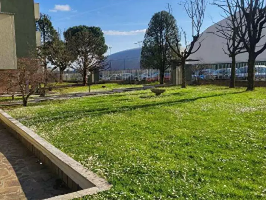 Immagine 10 di Appartamento in vendita  in Via del Lazzaretto a Vanzago