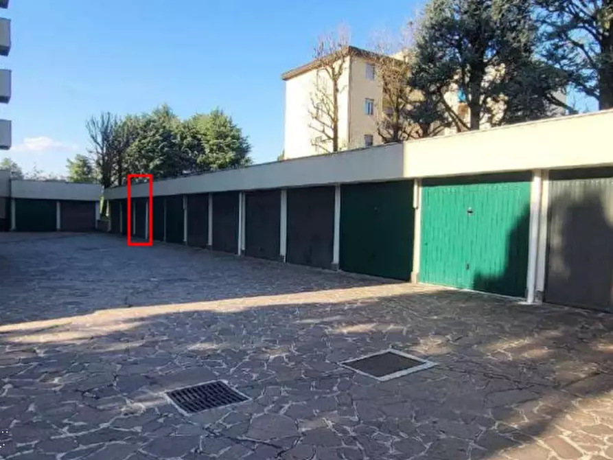 Immagine 11 di Appartamento in vendita  in Via del Lazzaretto a Vanzago