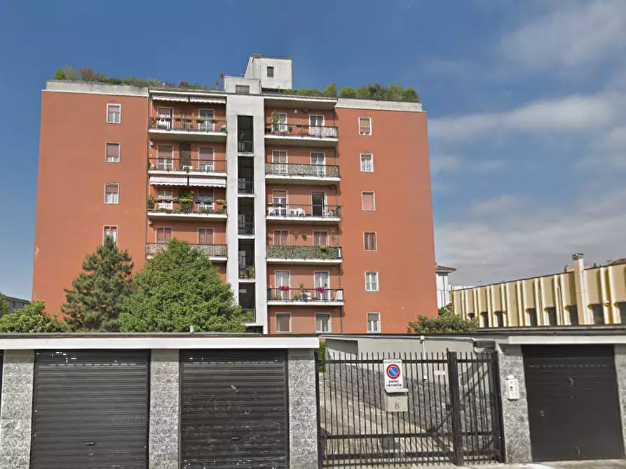 Immagine 10 di Appartamento in vendita  in Via Giuseppe Giusti a Peschiera Borromeo