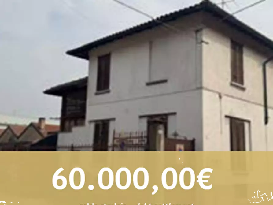 Immagine 1 di Porzione di casa in vendita  in Via Corsica a Abbiategrasso
