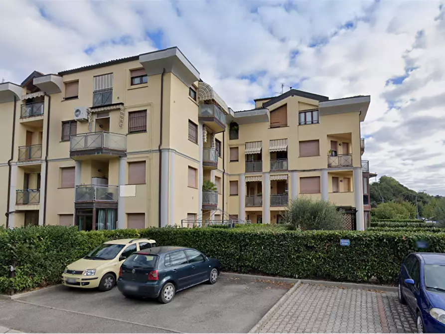 Immagine 10 di Appartamento in vendita  in via G. Di Vittorio a Marzabotto