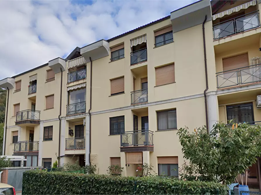 Immagine 14 di Appartamento in vendita  in via G. Di Vittorio a Marzabotto