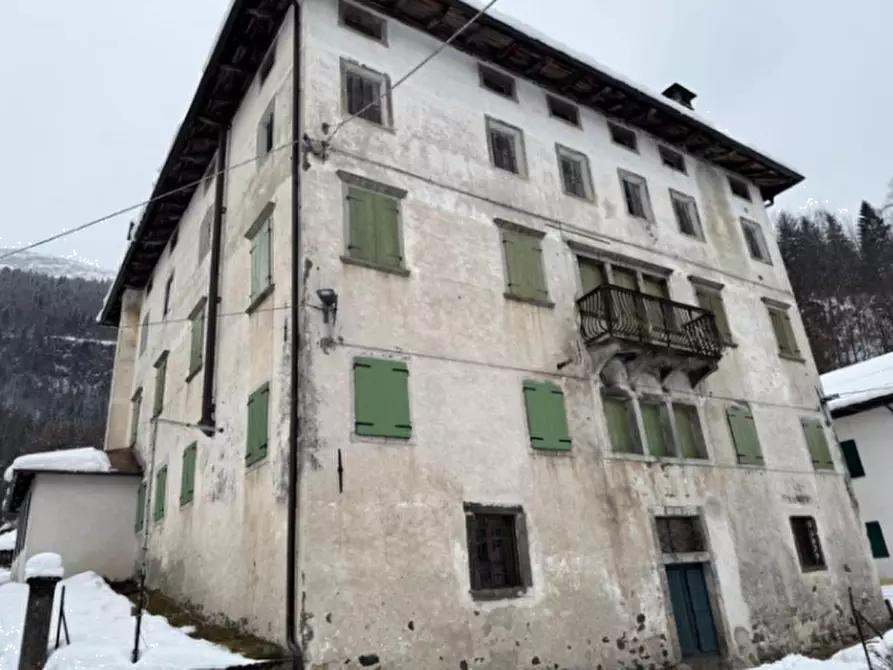 Immagine 2 di Appartamento in vendita  in Via Borgo Rocchette a Val Di Zoldo