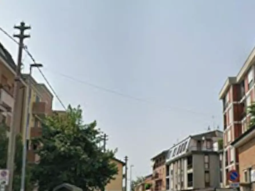 Immagine 5 di Appartamento in vendita  in Piazza della Vittoria a Locate Di Triulzi