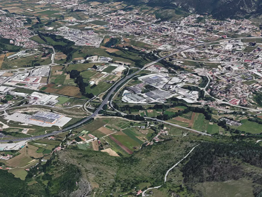 Immagine 10 di Appartamento in vendita  in Via della Foca a L'aquila