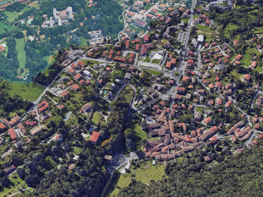 Immagine 8 di Garage in vendita  in Via Risorgimento a Longone Al Segrino