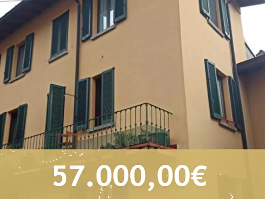 Immagine 1 di Appartamento in vendita  in Via Risorgimento a Longone Al Segrino