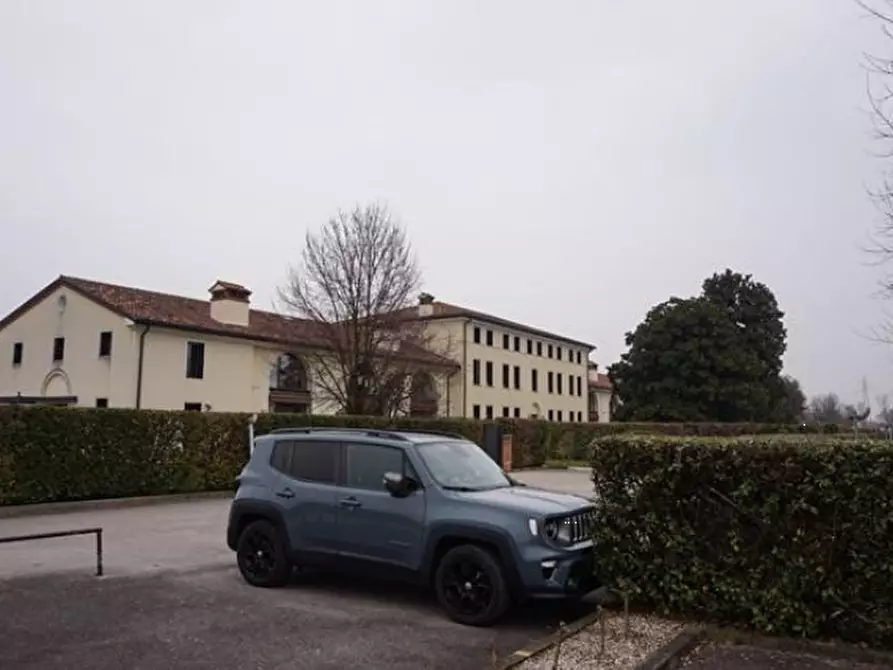 Immagine 5 di Appartamento in vendita  in Strada Ponte dei Carri  a Vicenza