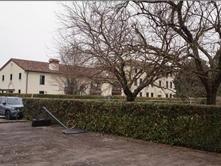 Immagine 6 di Appartamento in vendita  in Strada Ponte dei Carri  a Vicenza
