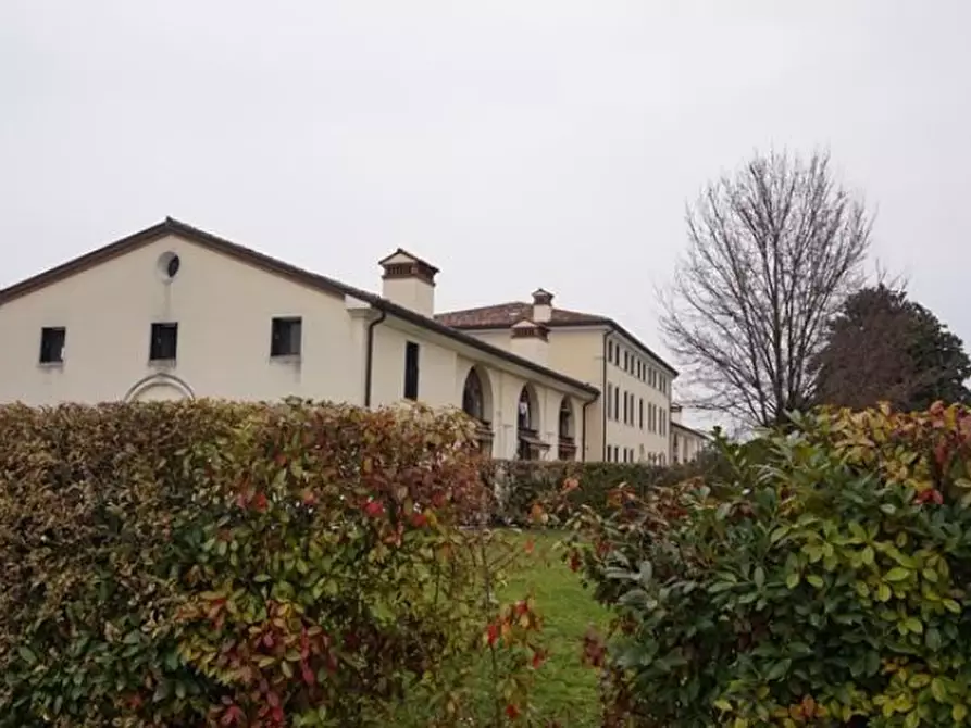 Immagine 7 di Appartamento in vendita  in Strada Ponte dei Carri  a Vicenza