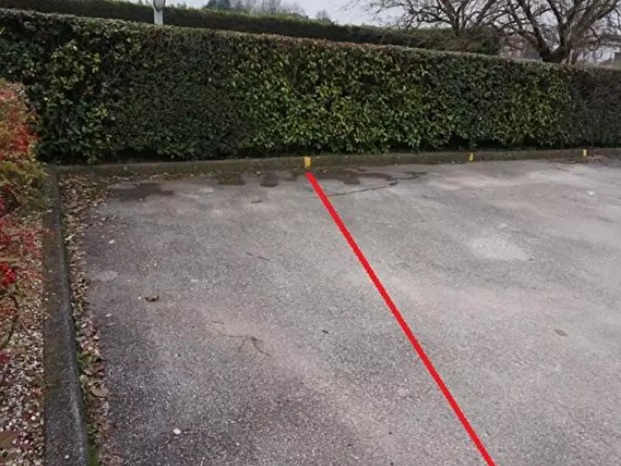 Immagine 16 di Appartamento in vendita  in Strada Ponte dei Carri  a Vicenza