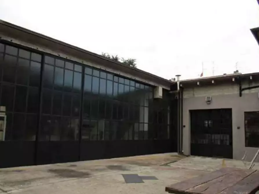 Immagine 6 di Capannone industriale in vendita  in Via Edoardo De Betta  a Verona