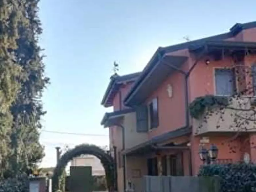 Immagine 5 di Villa in vendita  in Via IV Novembre a Grisignano Di Zocco