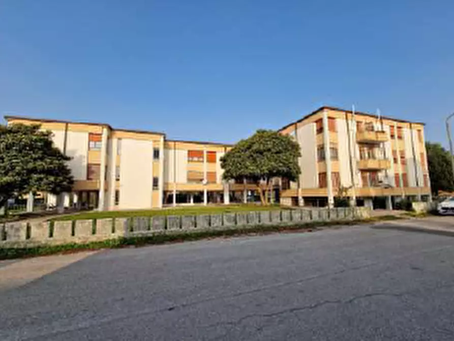 Immagine 3 di Appartamento in vendita  in Via Dante Alighieri a Aviano