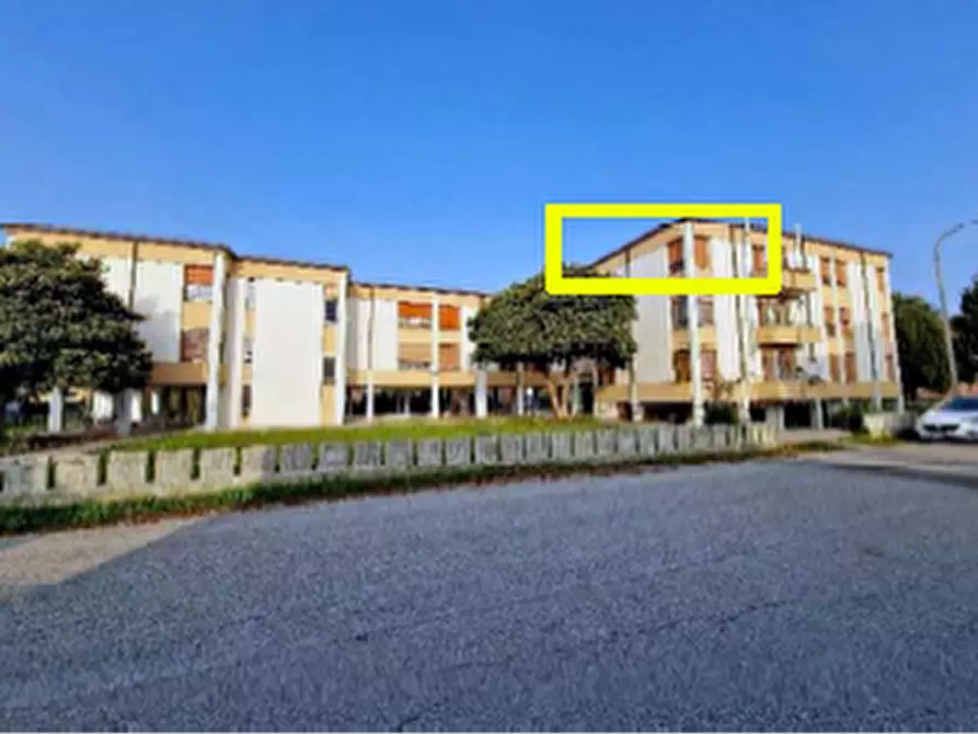 Immagine 4 di Appartamento in vendita  in Via Dante Alighieri a Aviano
