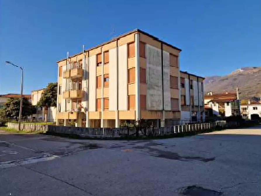 Immagine 8 di Appartamento in vendita  in Via Dante Alighieri a Aviano