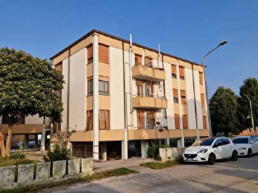 Immagine 22 di Appartamento in vendita  in Via Dante Alighieri a Aviano