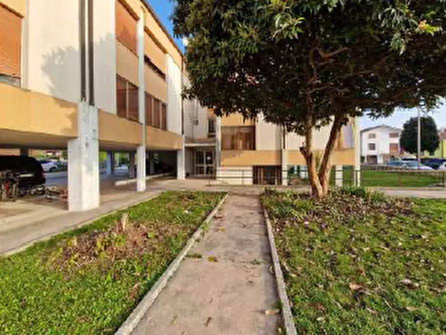 Immagine 23 di Appartamento in vendita  in Via Dante Alighieri a Aviano