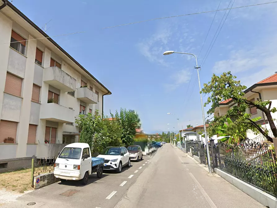 Immagine 19 di Appartamento in vendita  in Via Enrico Toti a Pordenone