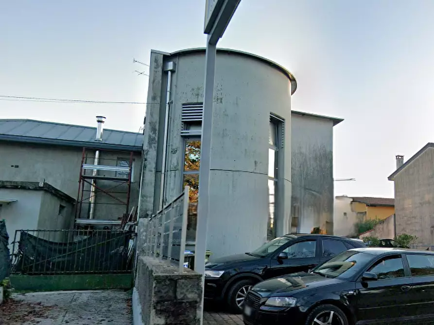 Immagine 9 di Negozio in vendita  in Via Cappuccini a Pordenone