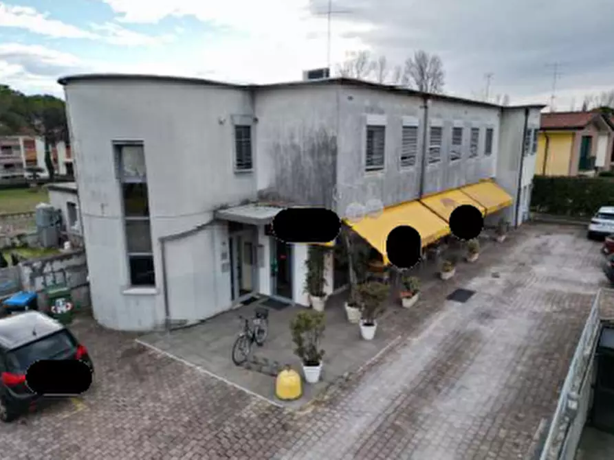 Immagine 13 di Negozio in vendita  in Via Cappuccini a Pordenone