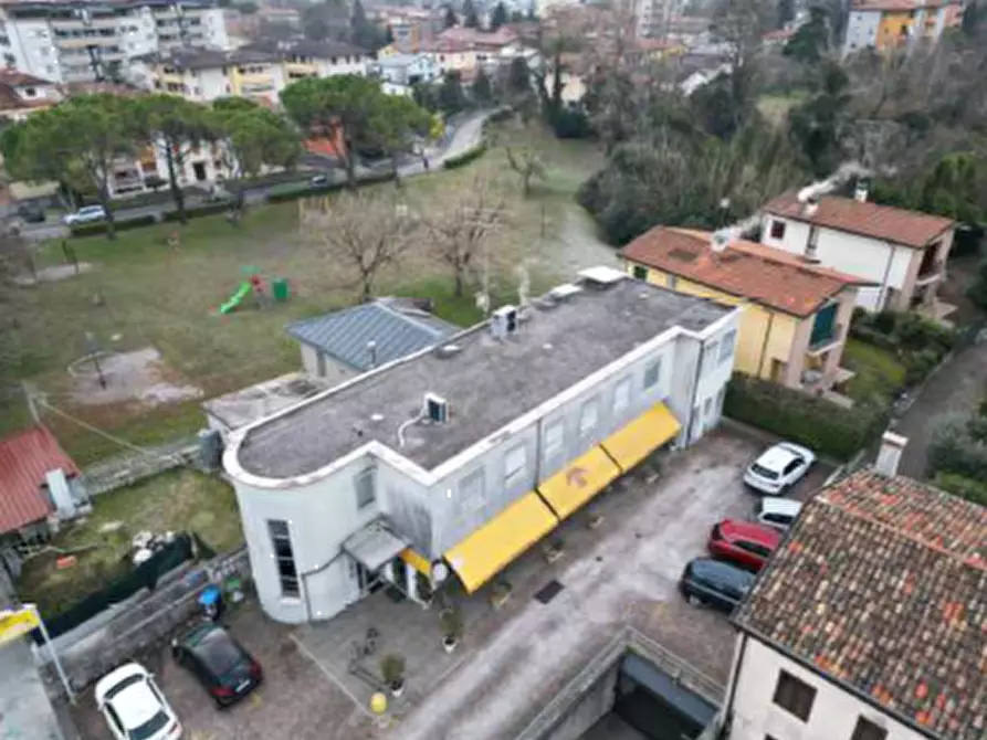 Immagine 14 di Negozio in vendita  in Via Cappuccini a Pordenone