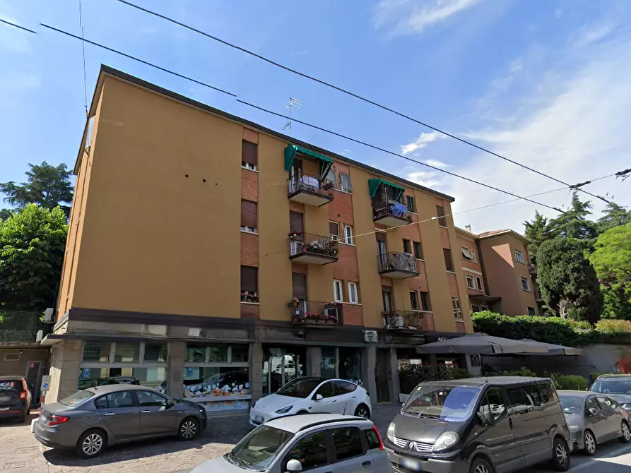 Immagine 5 di Appartamento in vendita  in Via Toscana a Bologna