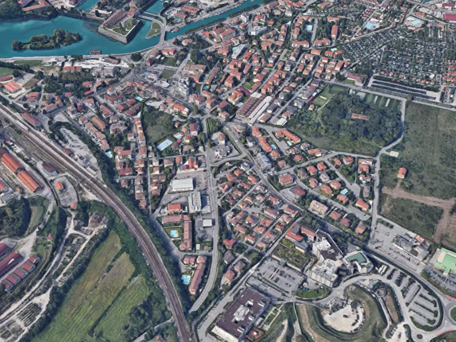 Immagine 6 di Appartamento in vendita  in Via Venezia a Peschiera Del Garda